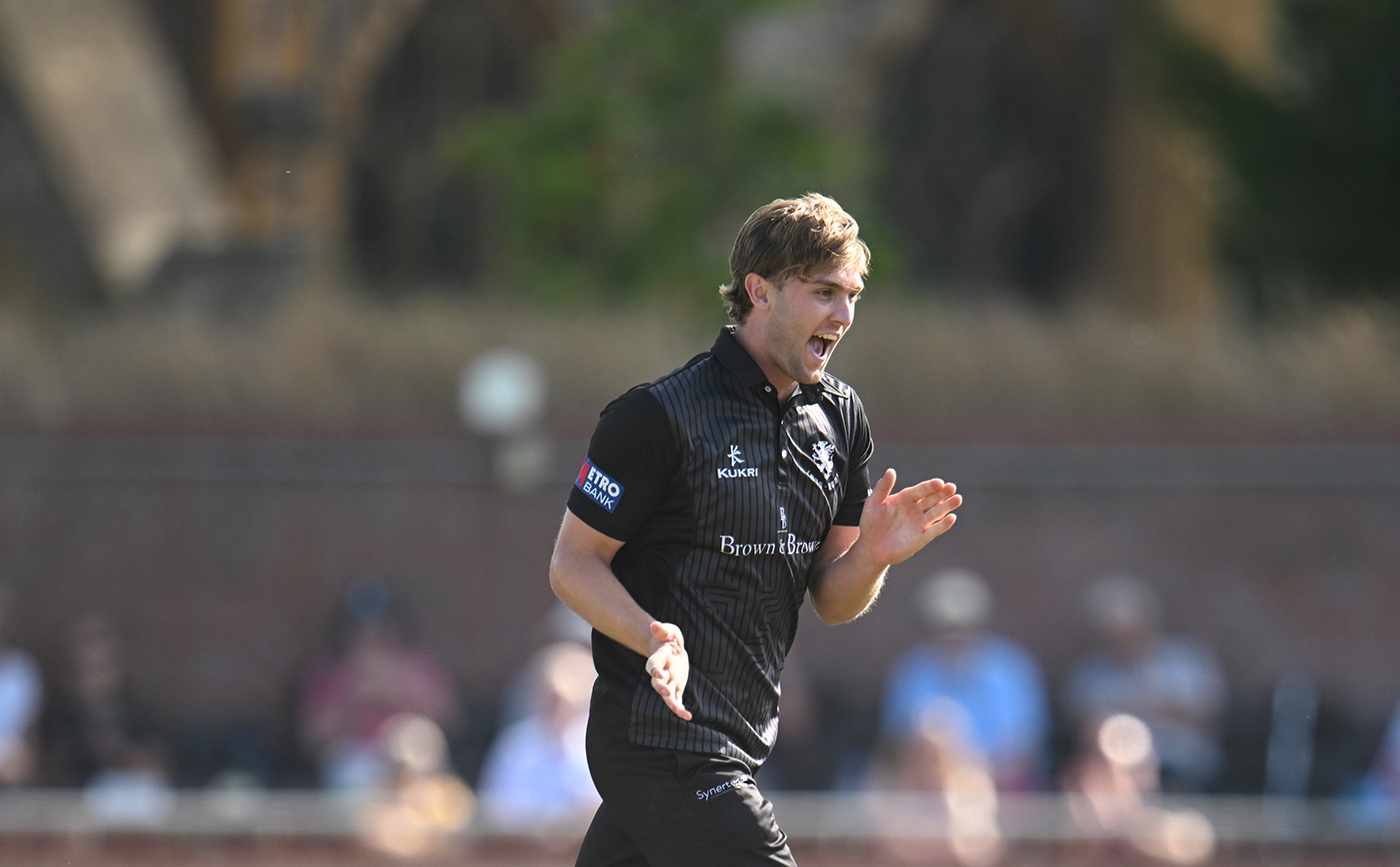 Lammonby five-for turns the tables for Somerset