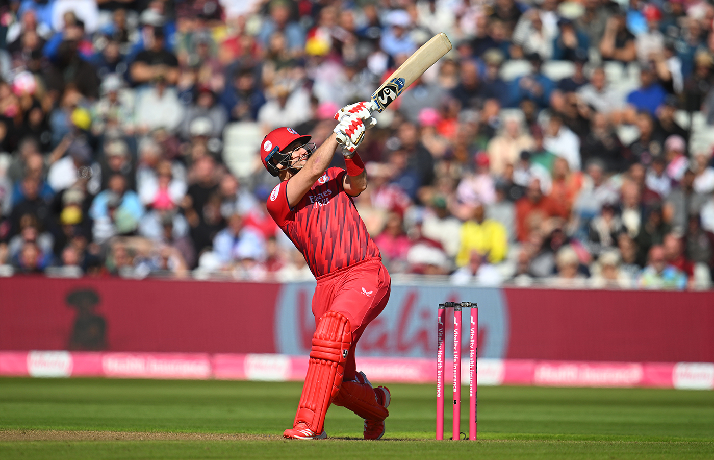 Liam Livingstone signs T20-only contract with Lancashire