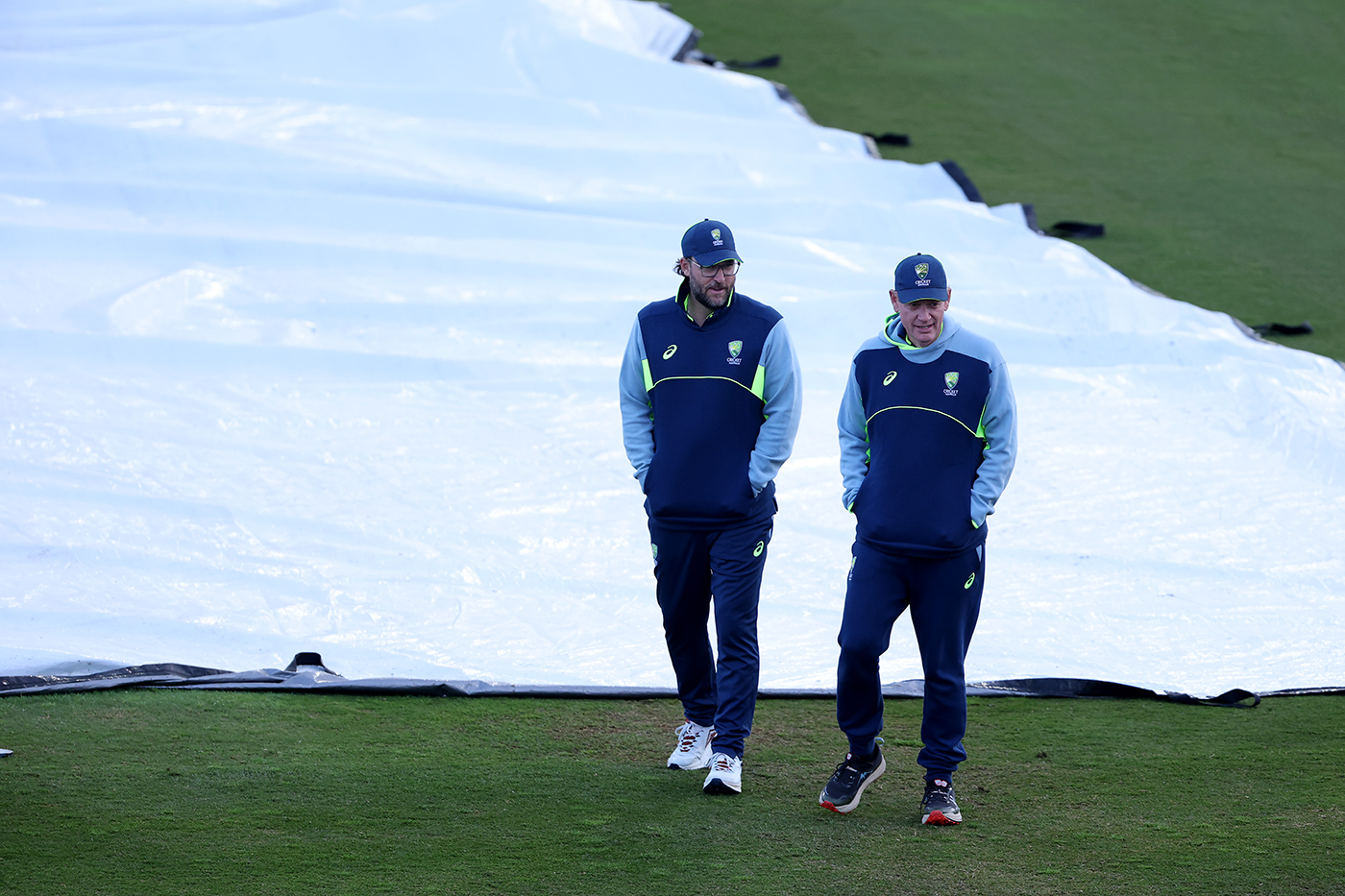 Marsh 103 brushes aside Neesham four-for as Australia clinch series 2-0