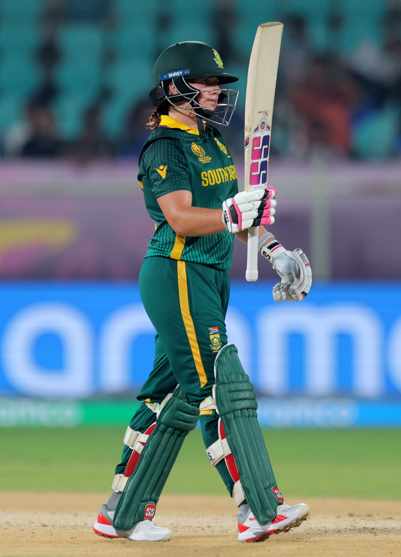 De Klerk upstages Ghosh as South Africa win thriller