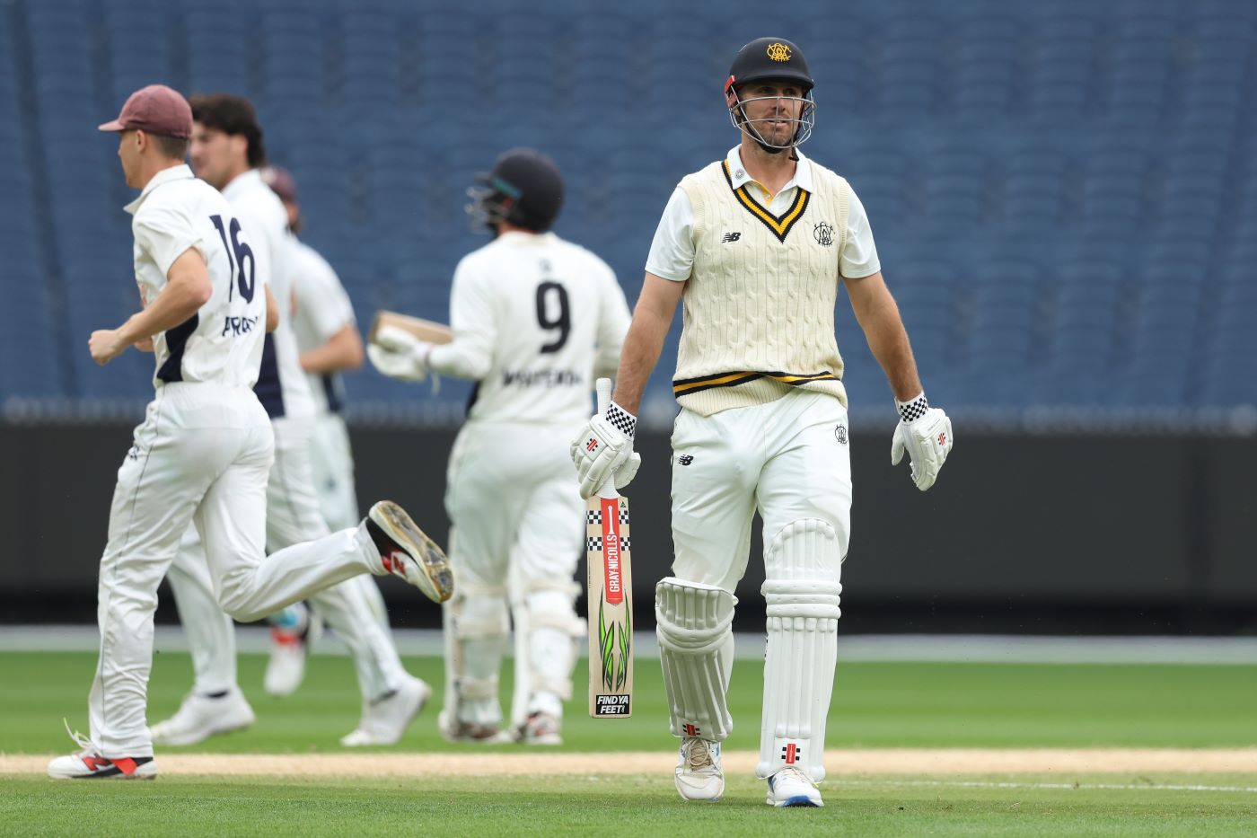 Marsh misfires again as rain stalls Victoria's charge