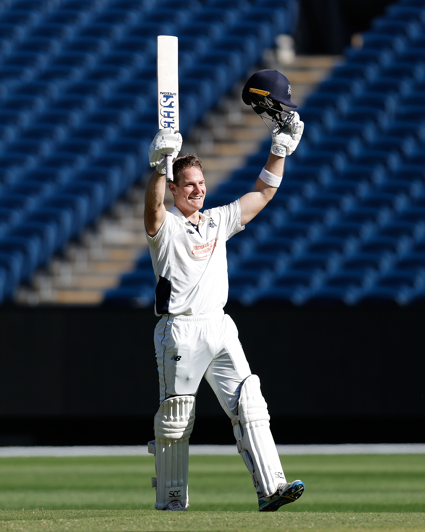 Macdonald's maiden hundred carries leaders Victoria to victory