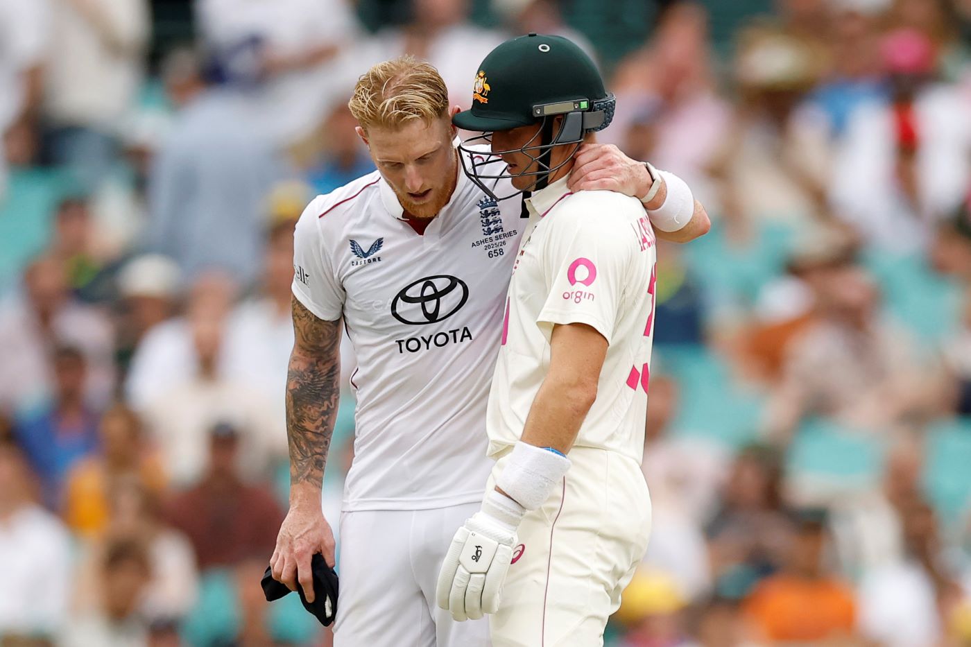 Stokes dismisses Labuschagne after heated exchange
