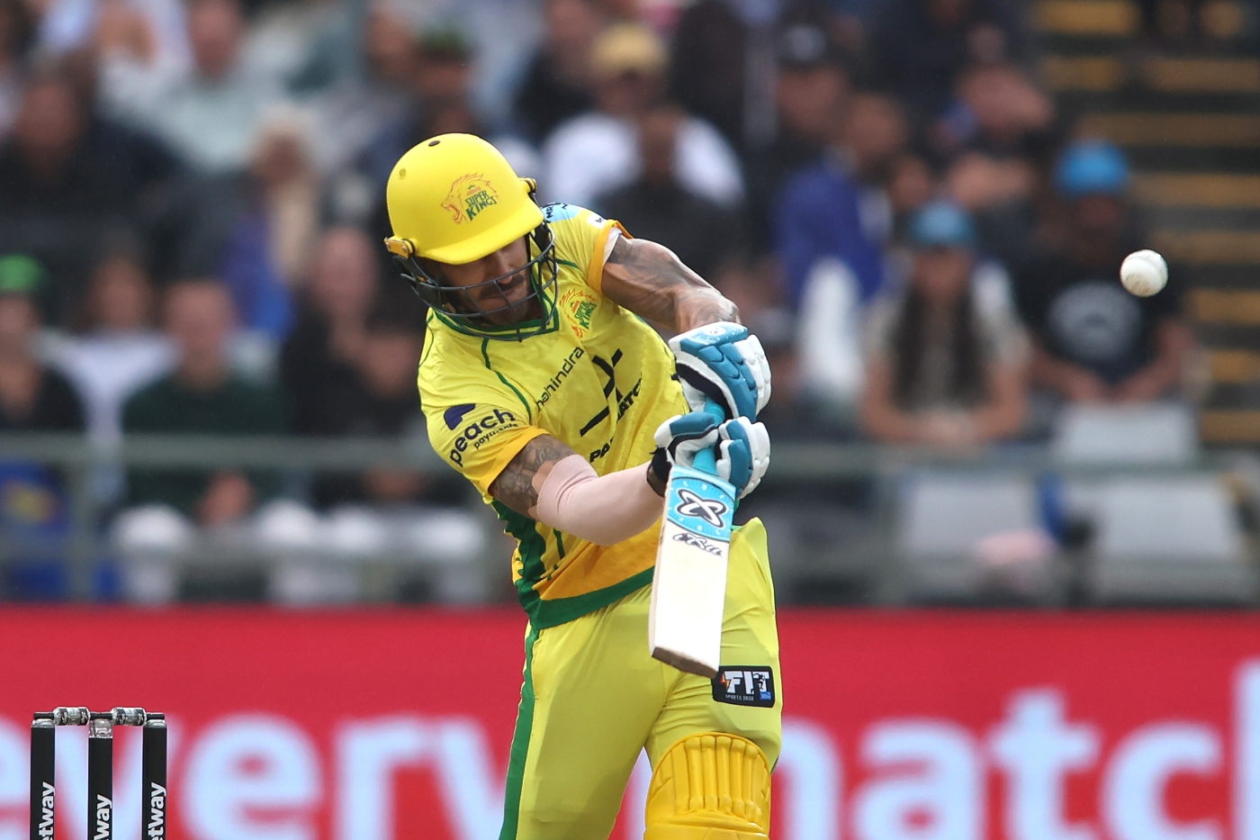 Smith trumps du Plessis to help MI Cape Town win 12-overs-a-side shootout