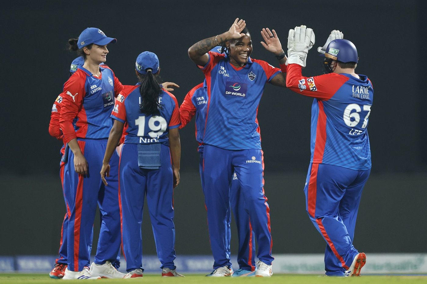 Capitals bowl with two changes, RCB bring back Arundhati Reddy