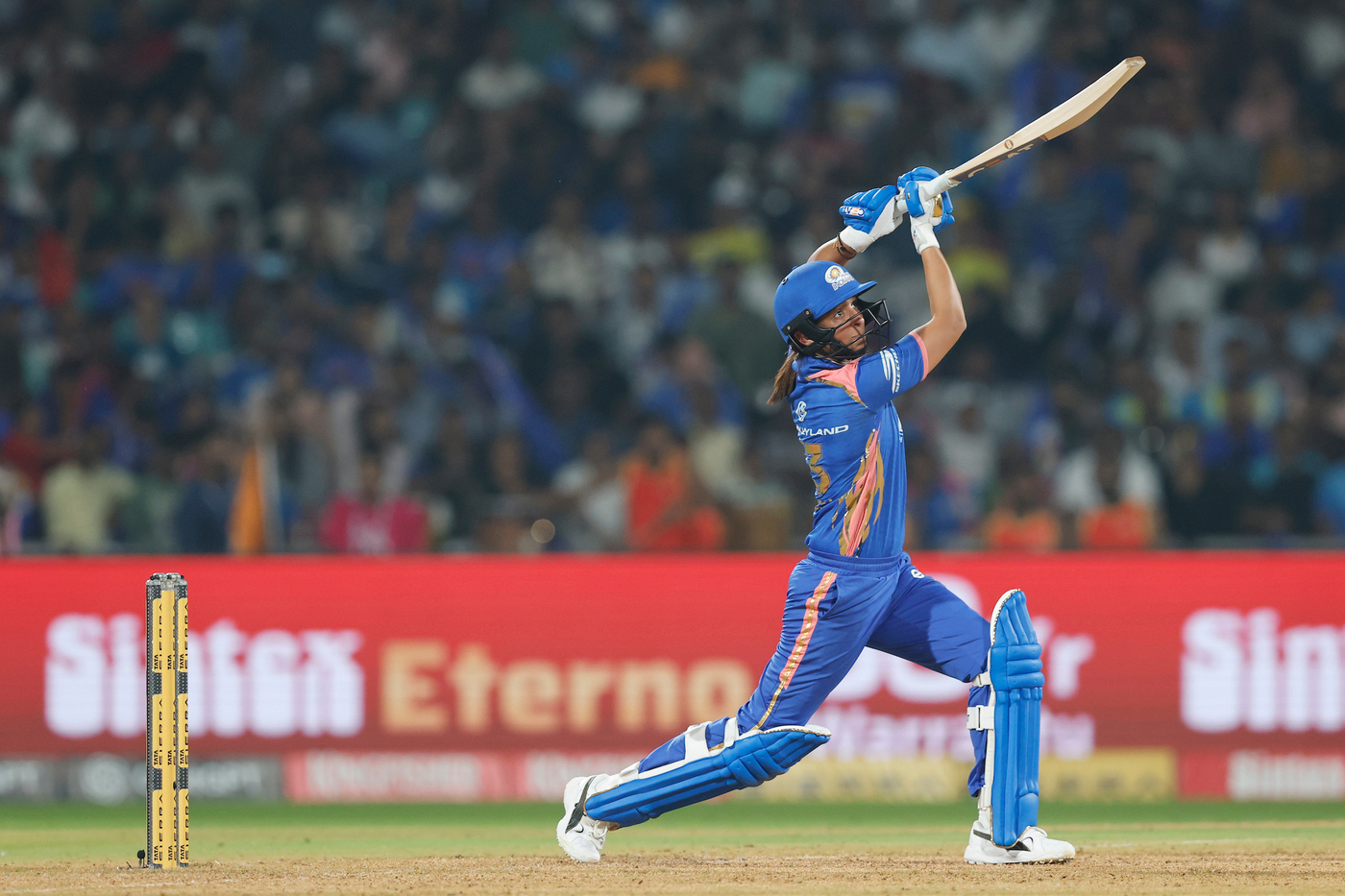 Harmanpreet masterclass seals second-highest chase in WPL as MI go 8-0 against Giants