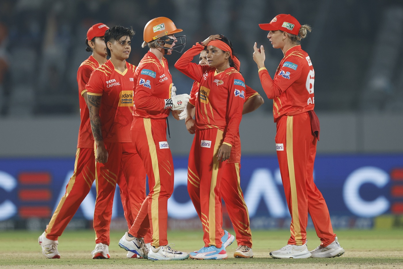 Devine, Gayakwad star as Giants seal comfortable win