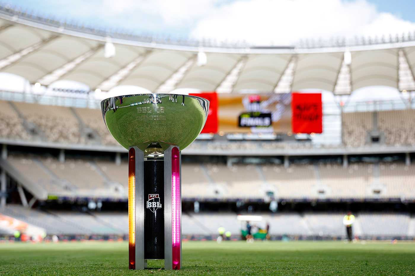 New South Wales calls for Cricket Australia to pause BBL privatisation push