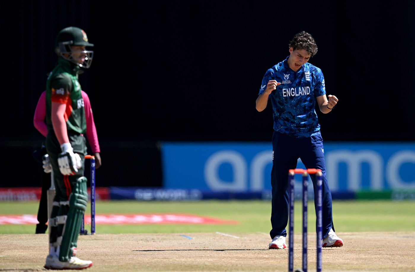 Bowlers, Rew help England start Super Sixes with win