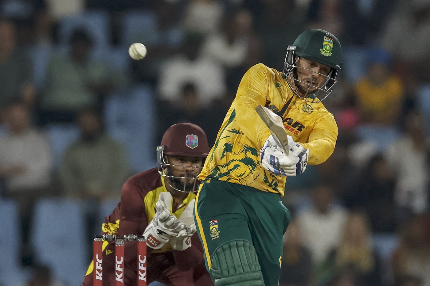 De Kock smashes career-best 115 with Brevis' bat but 'didn't really enjoy it'