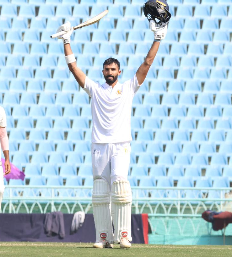 Padikkal 232 leads Karnataka run-fest; Shami puts Bengal ahead against J&K