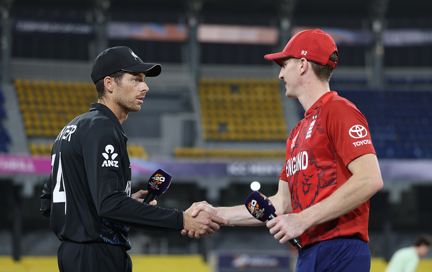 Unchanged New Zealand bat first in Colombo