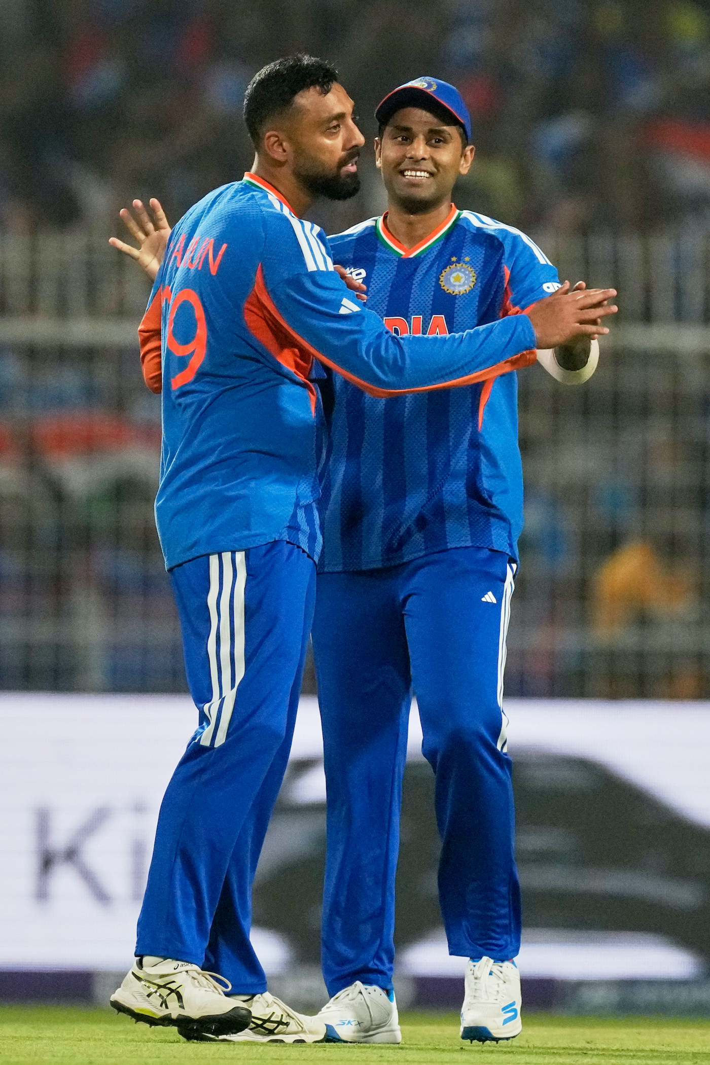 Morkel: 'For Varun, it's just about getting that confidence, and trying not to overthink it'