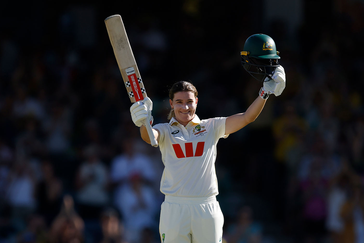 Sutherland's sublime century and Hamilton's night-time burst flatten India