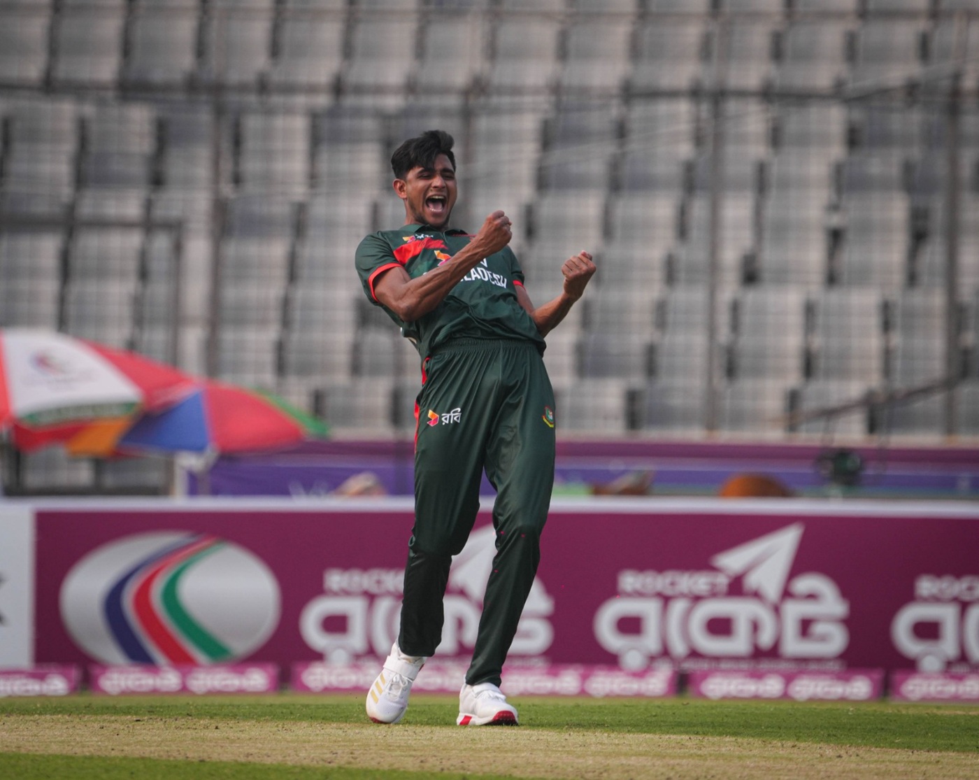 Nahid Rana five-for dismantles Pakistan