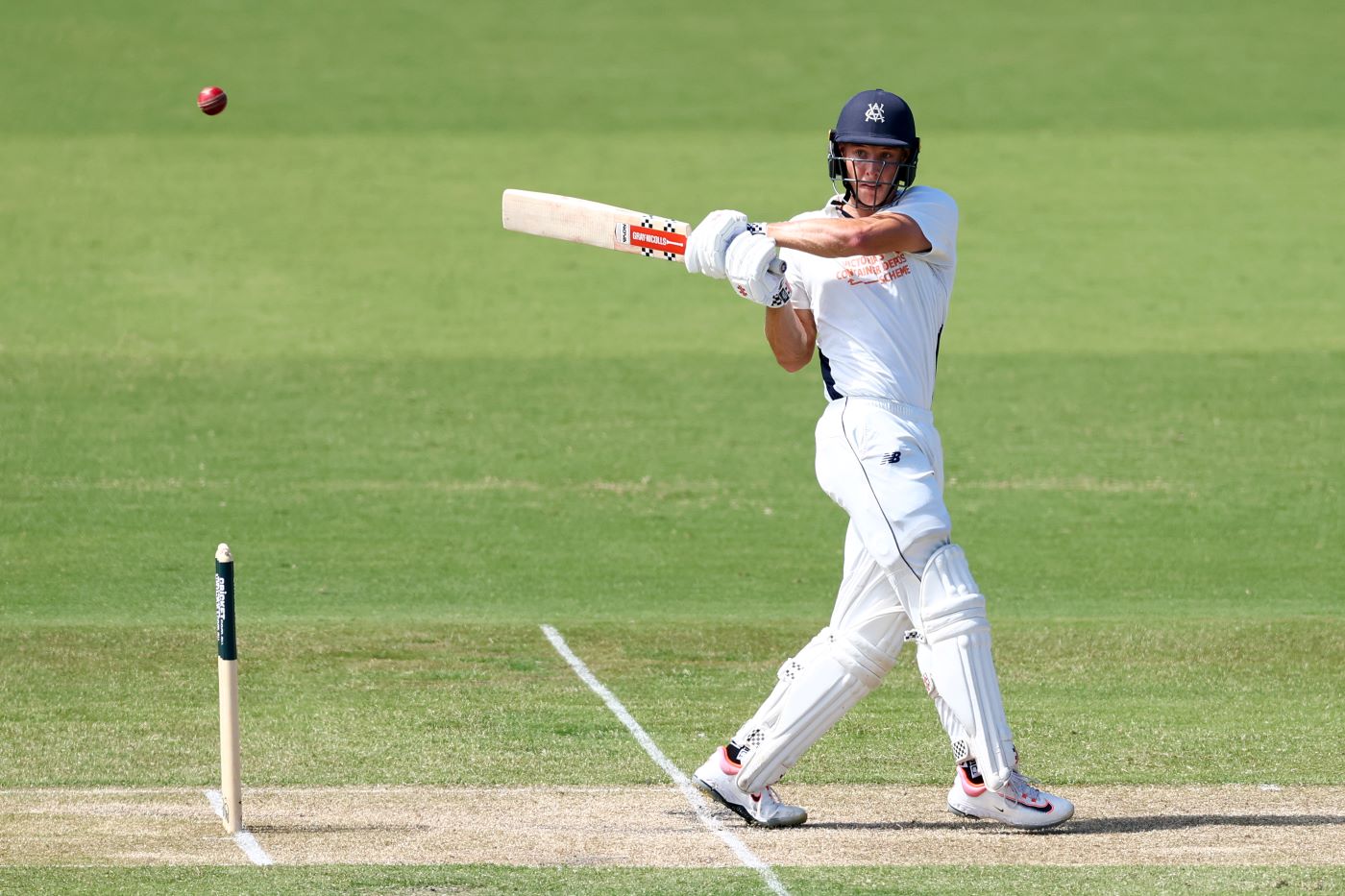 Kellaway leads Victoria's graft as SA qualify for final on bonus points