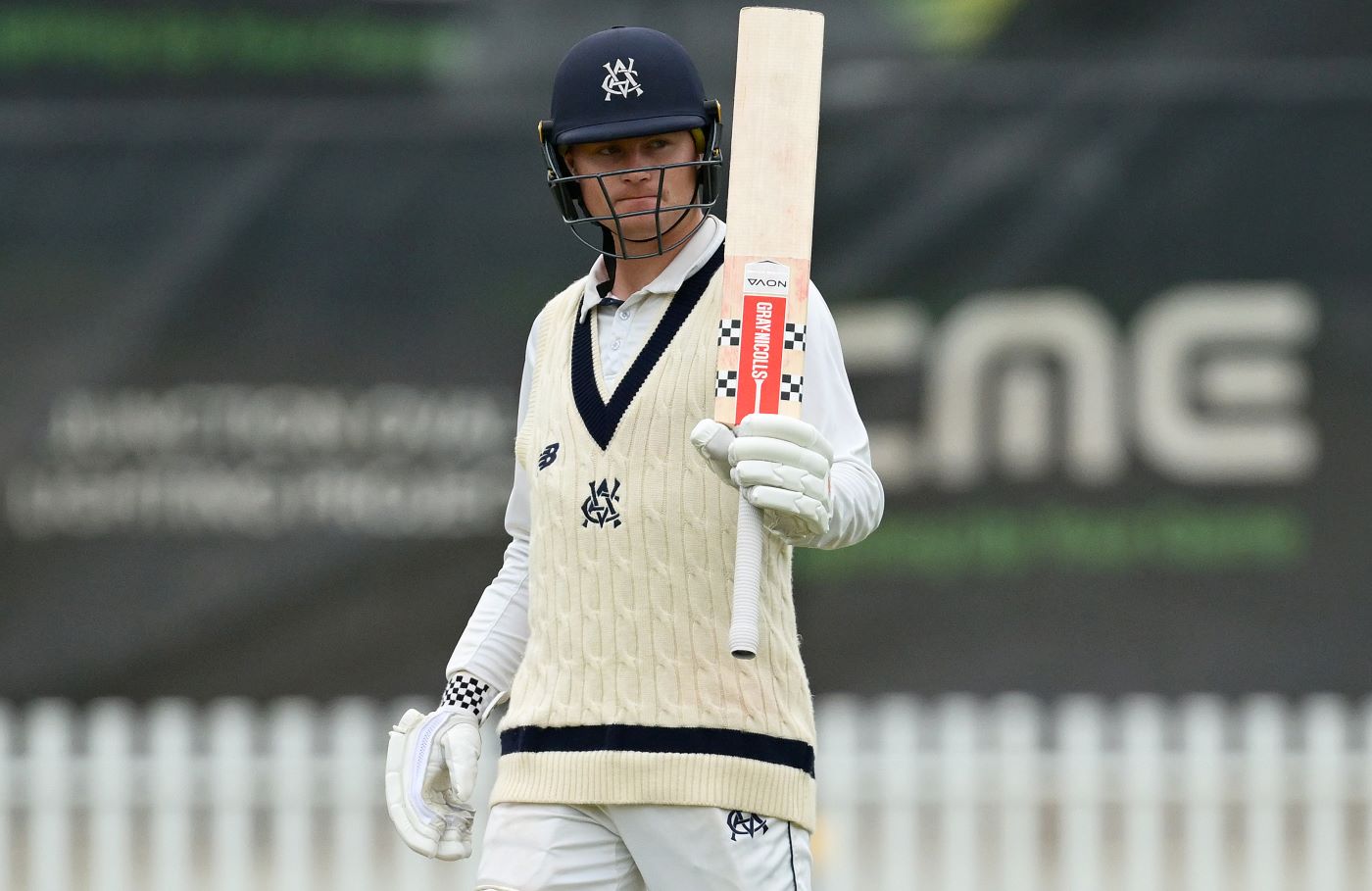 Peake and Sutherland fifties bright spots on dull, damp day 414713