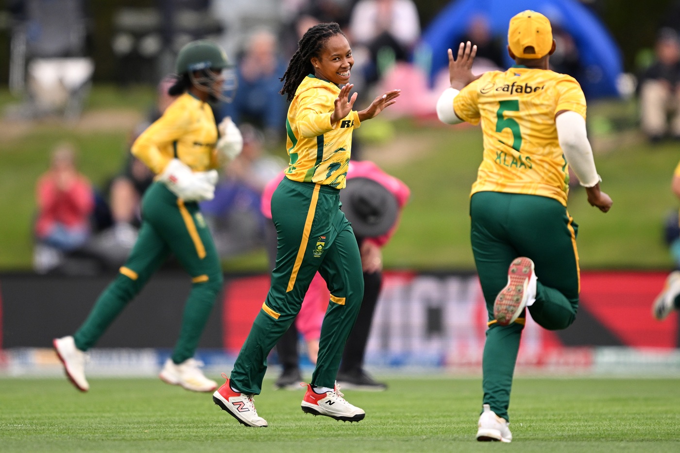South Africa bowl first in series opener, Kayla Reyneke gets maiden ODI cap