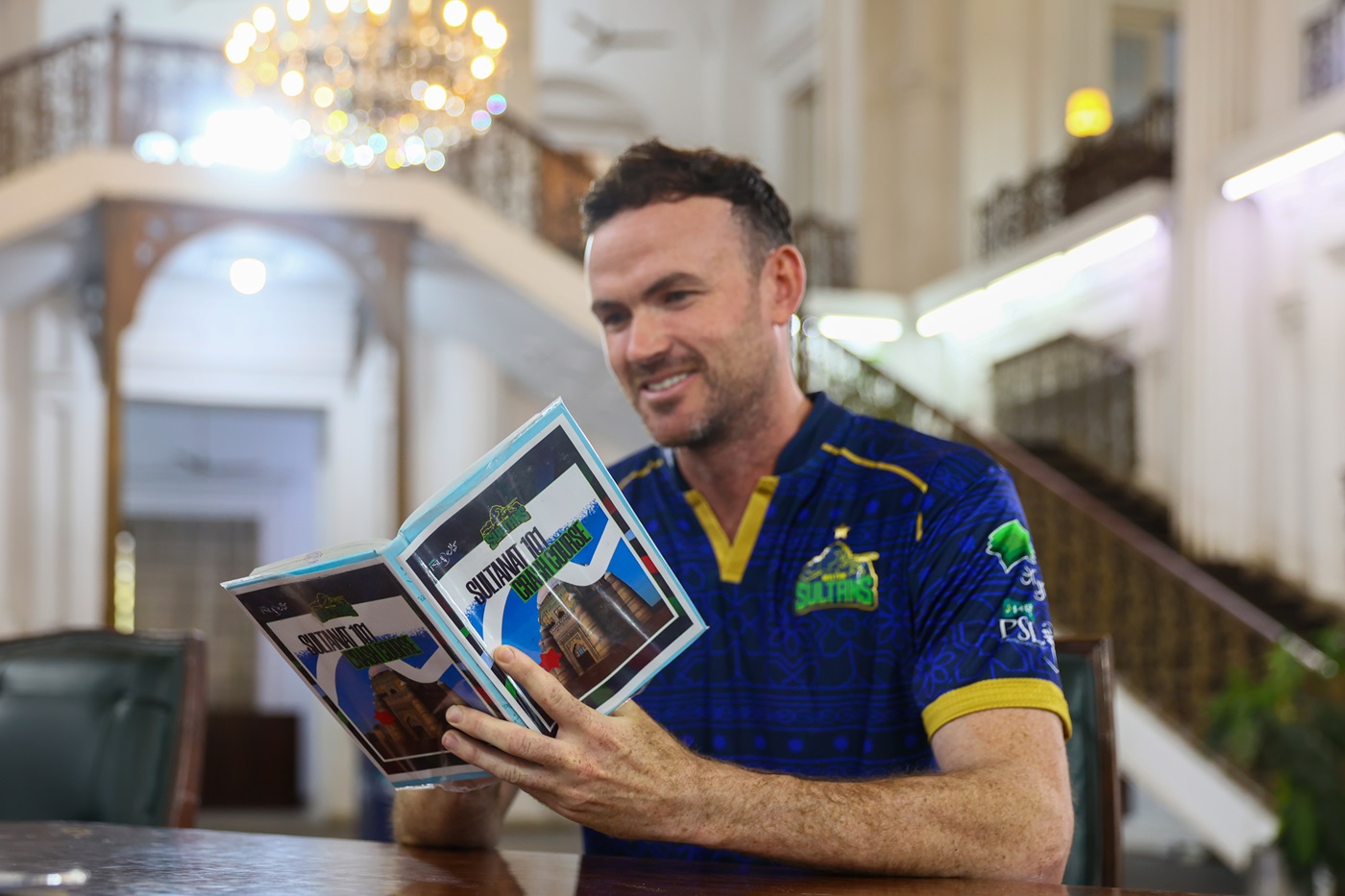 Turner, Philippe help Multan Sultans chase 172 with ease