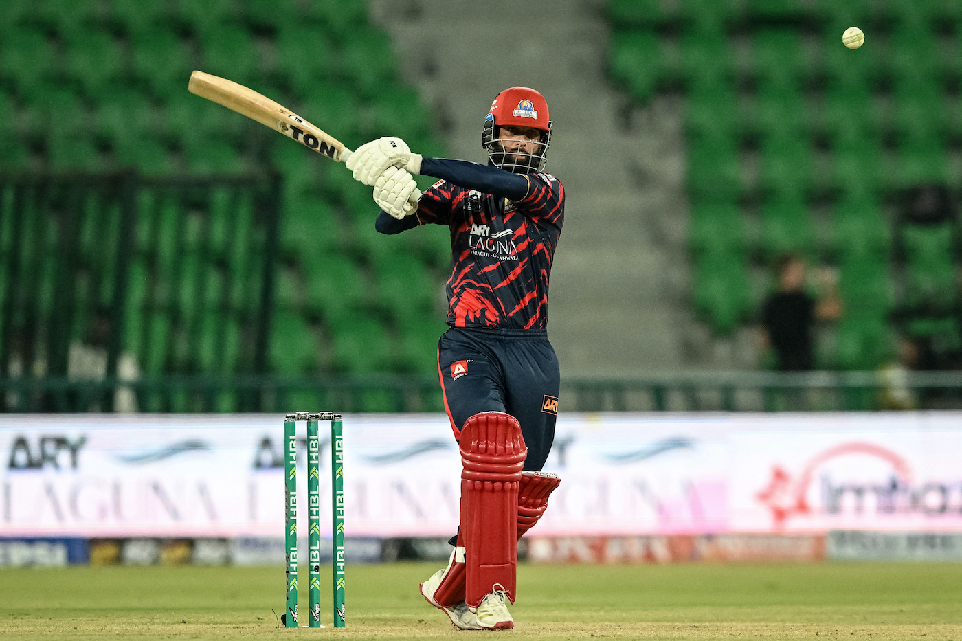 Moeen, Hasan Ali star in Kings' come-from-behind win