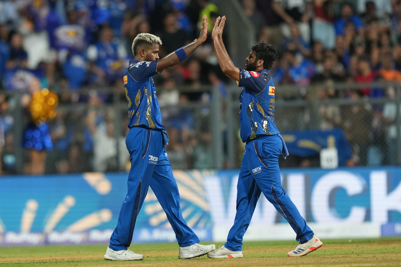 Hardik wants Shardul to be at MI 'for the rest of your career'