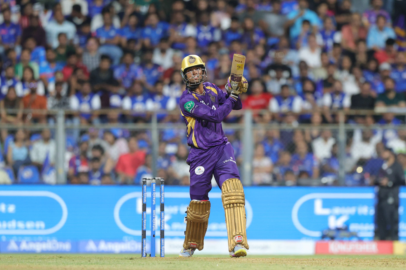 Rahane, Raghuvanshi fifties lift KKR to 220
