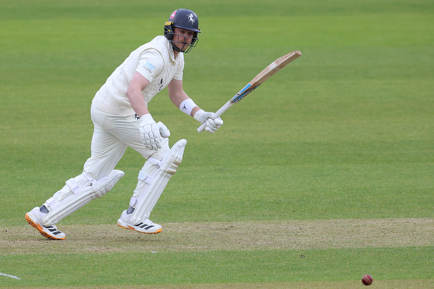 Compton, Northeast fight for Kent in follow-on