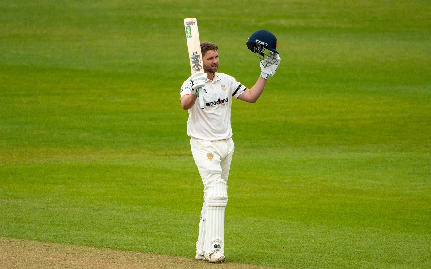 Critchley hits the season running again as Essex leave Hampshire reeling