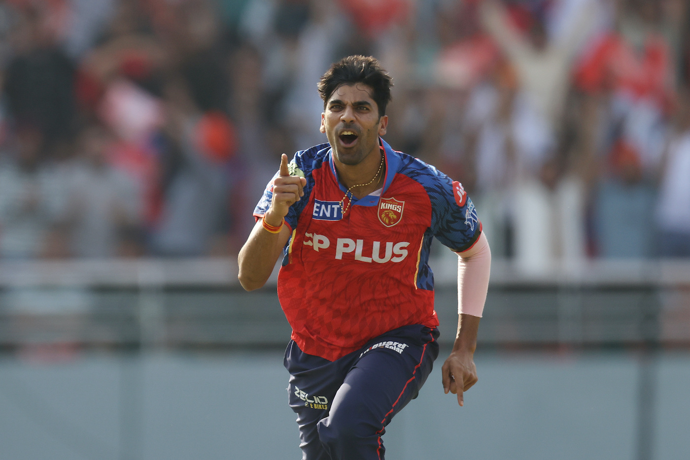 Ferguson, Shashank return as Punjab Kings opt to bowl