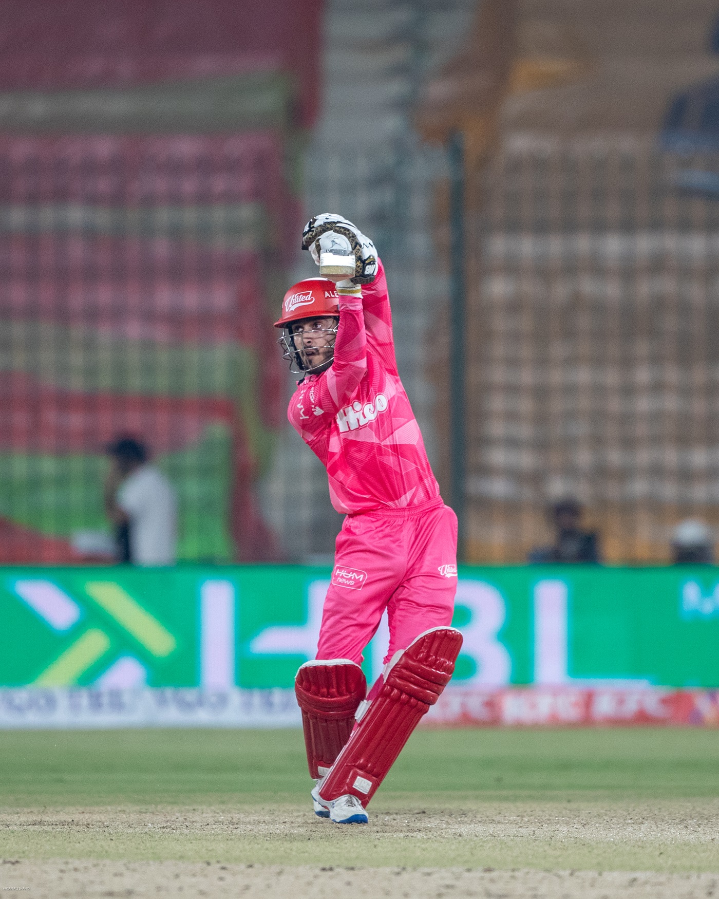 Minhas, Conway and Islamabad United bowlers crush Karachi Kings