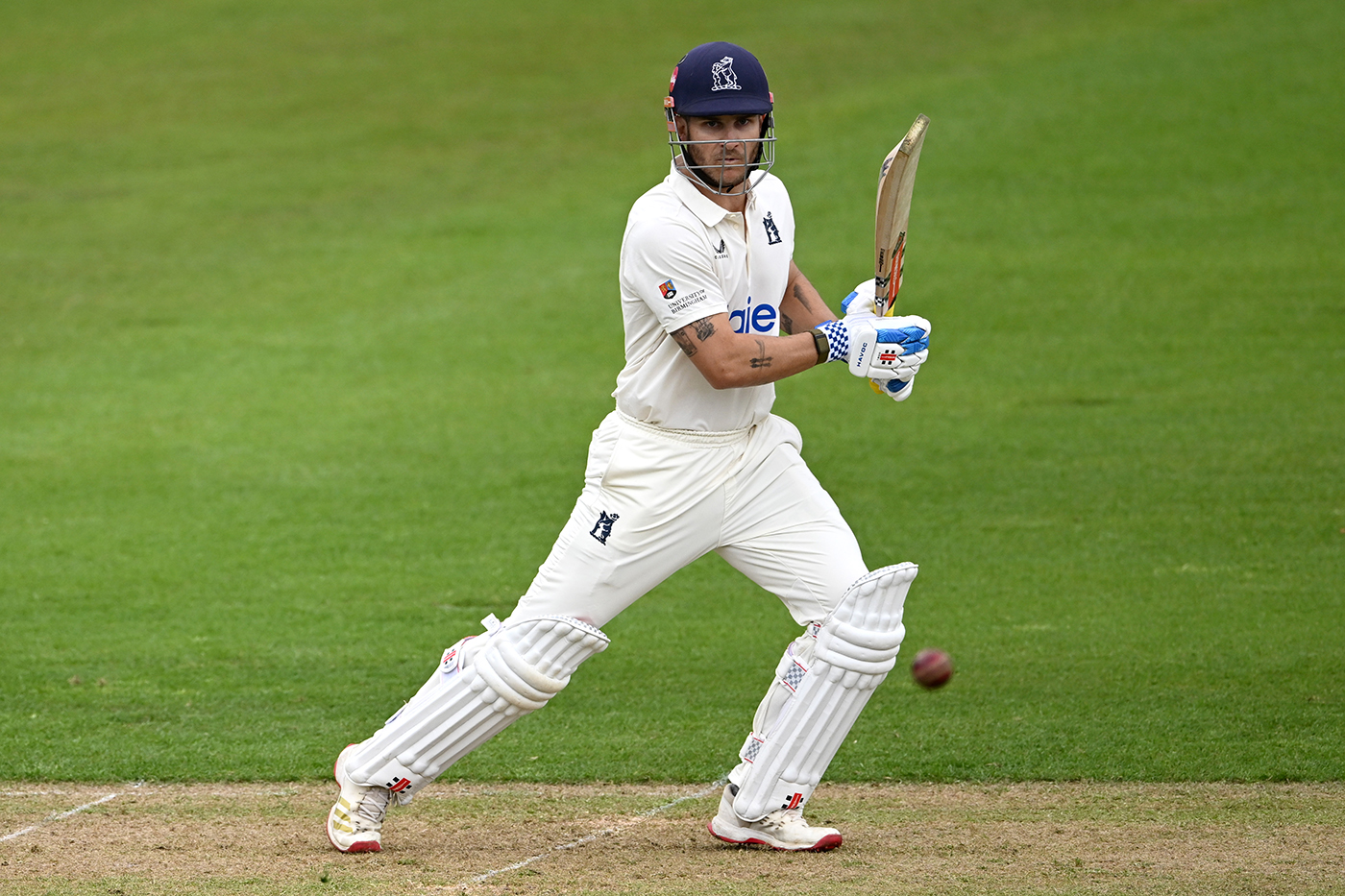 Hain heroics hold up Essex before weather intervenes again