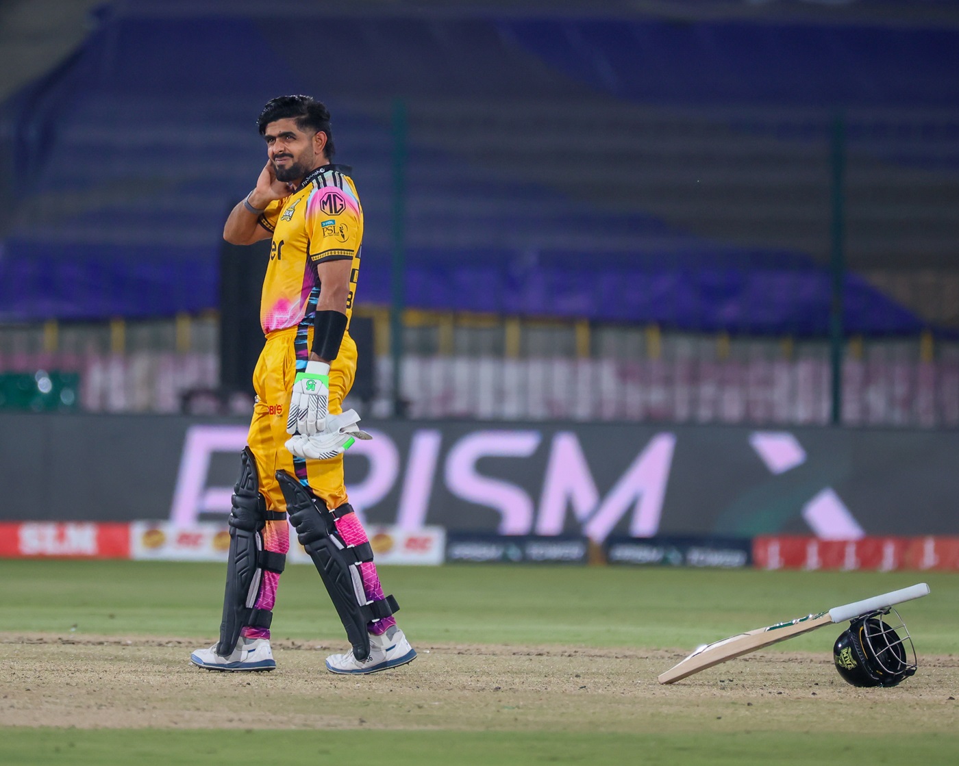 Zalmi demolish Gladiators after Babar 100, Mendis 83