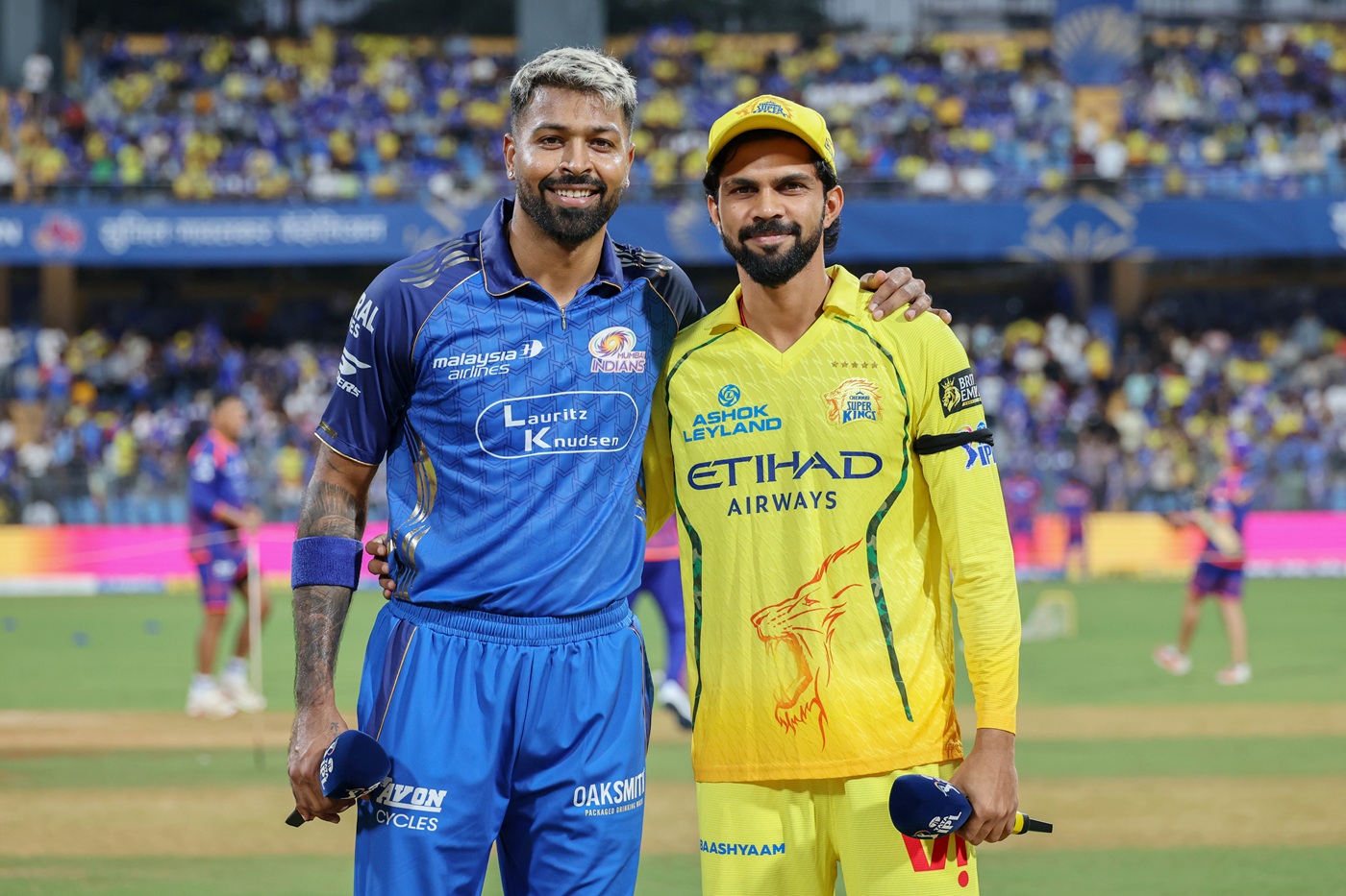 No Dhoni or Rohit; MI opt to bowl vs CSK