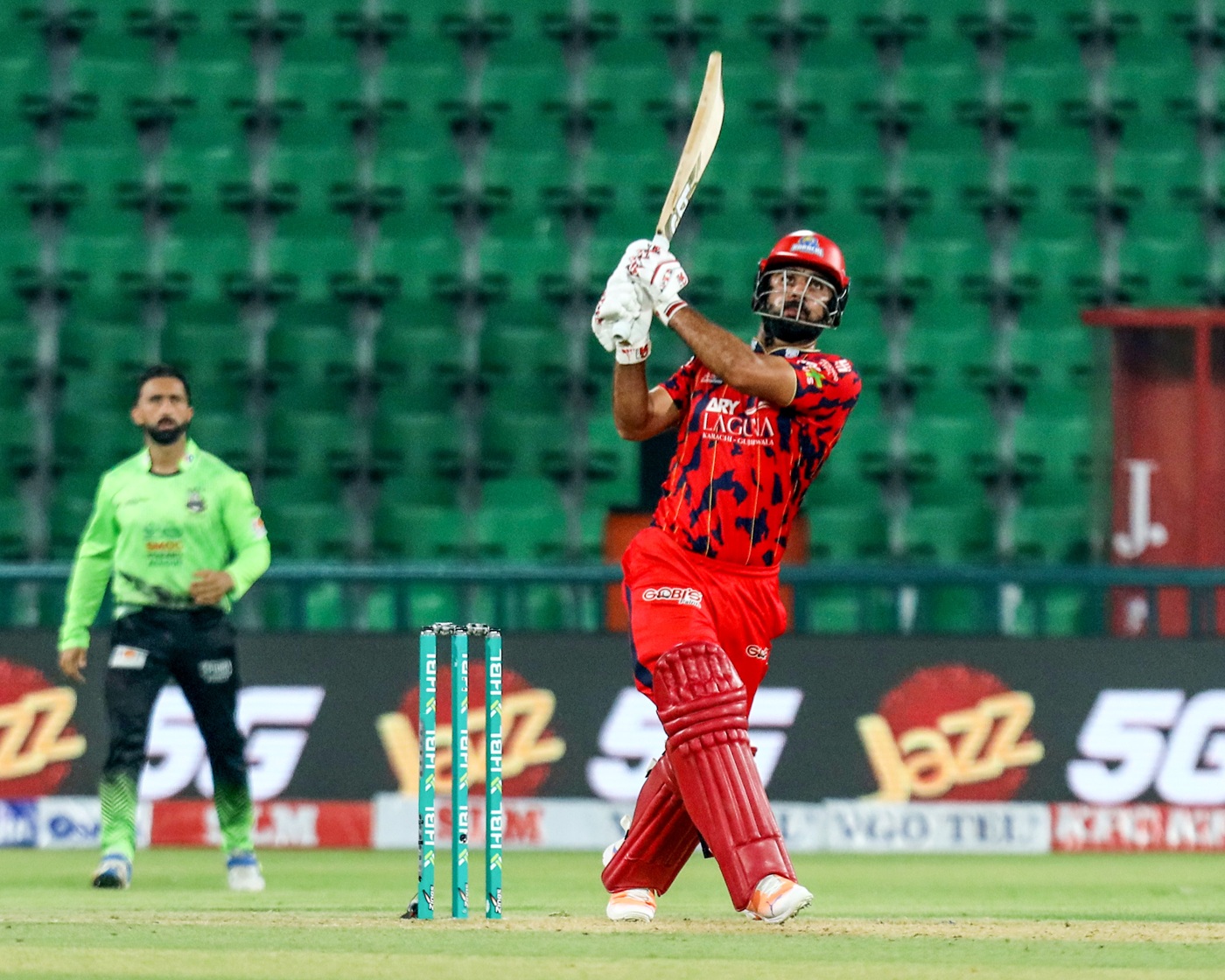 Khushdil pulls off stunning chase to end Karachi Kings' losing streak