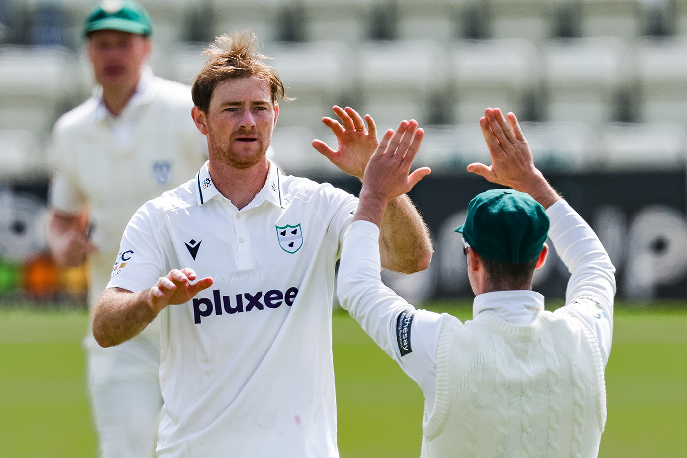 Taylor five-for helps Worcestershire wrap up innings win over Kent
