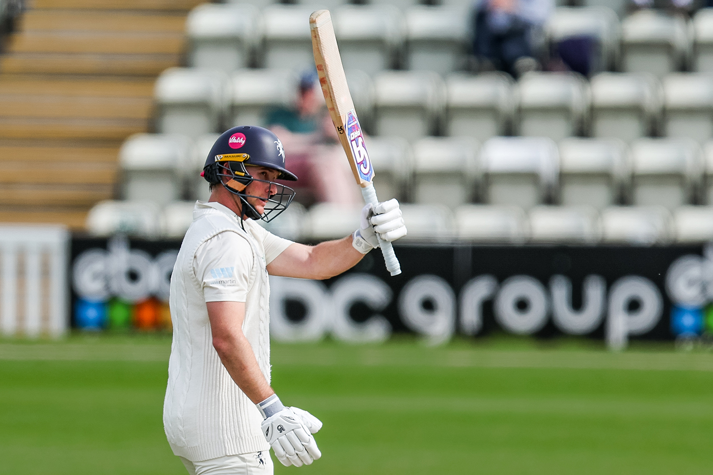 Benjamin ton helps keep Kent on track against Derbyshire