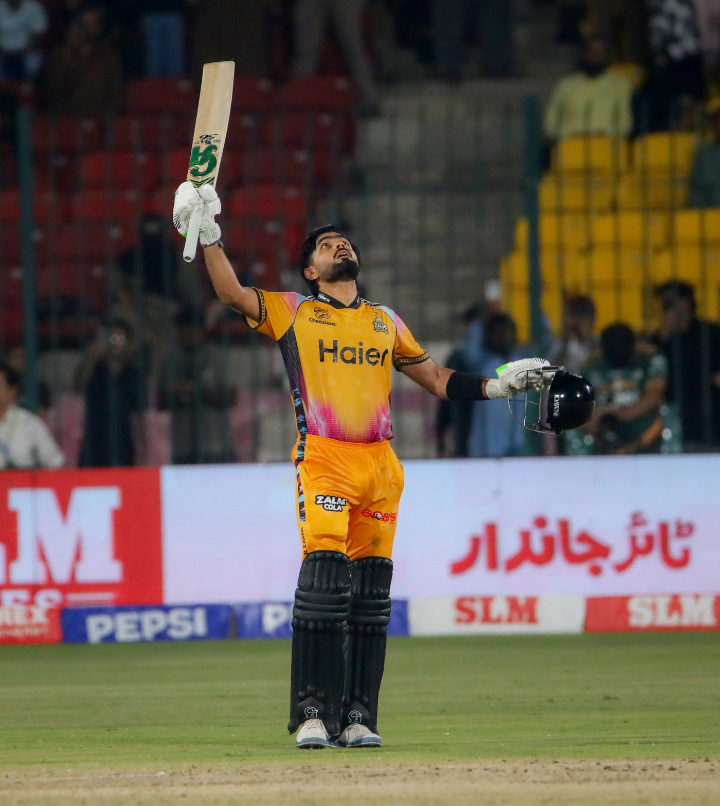 Babar century, Hardie three-for take Peshawar Zalmi to PSL final