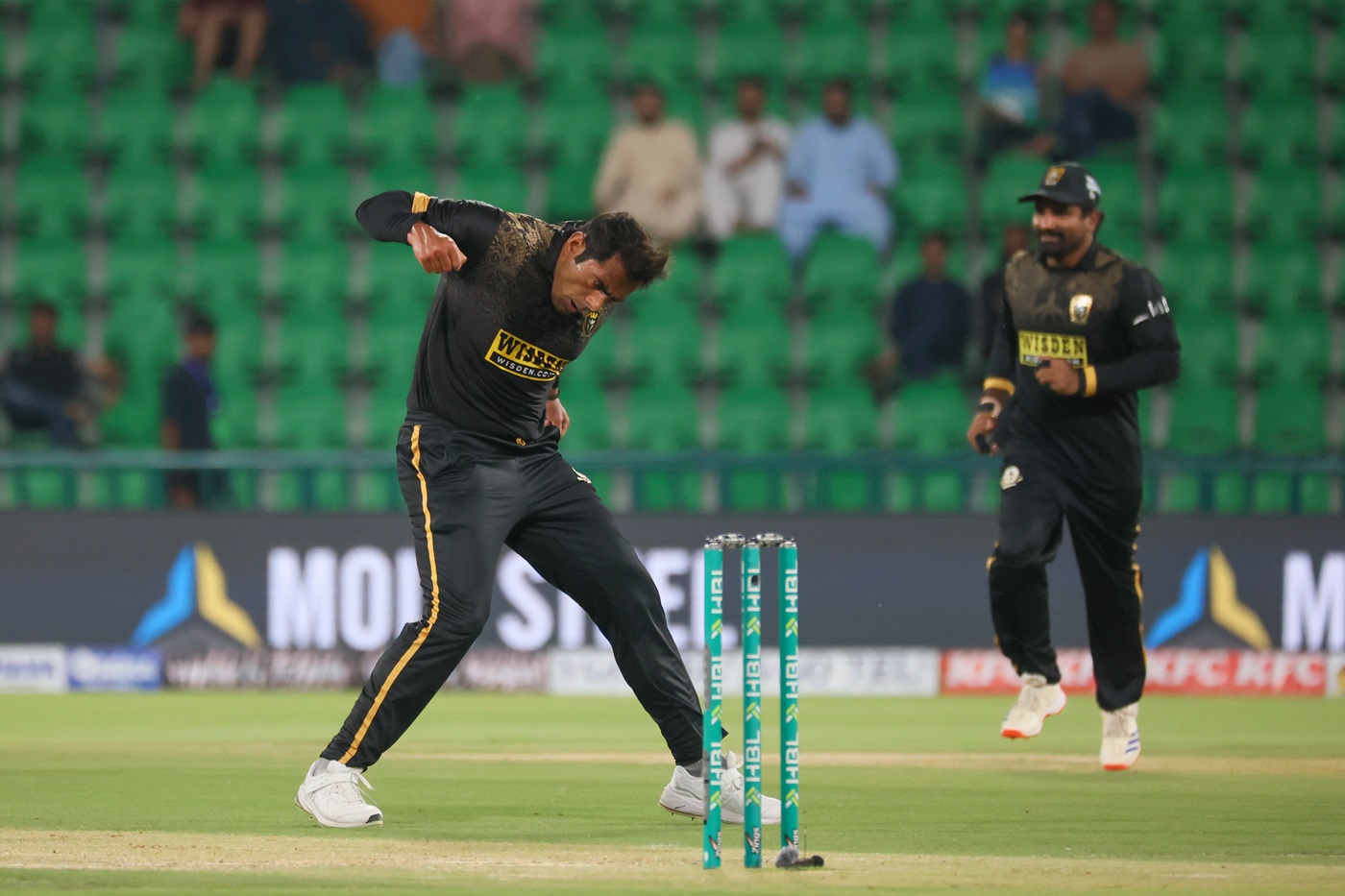 Hyderabad Kingsmen mow down 160 to knock Multan Sultans out