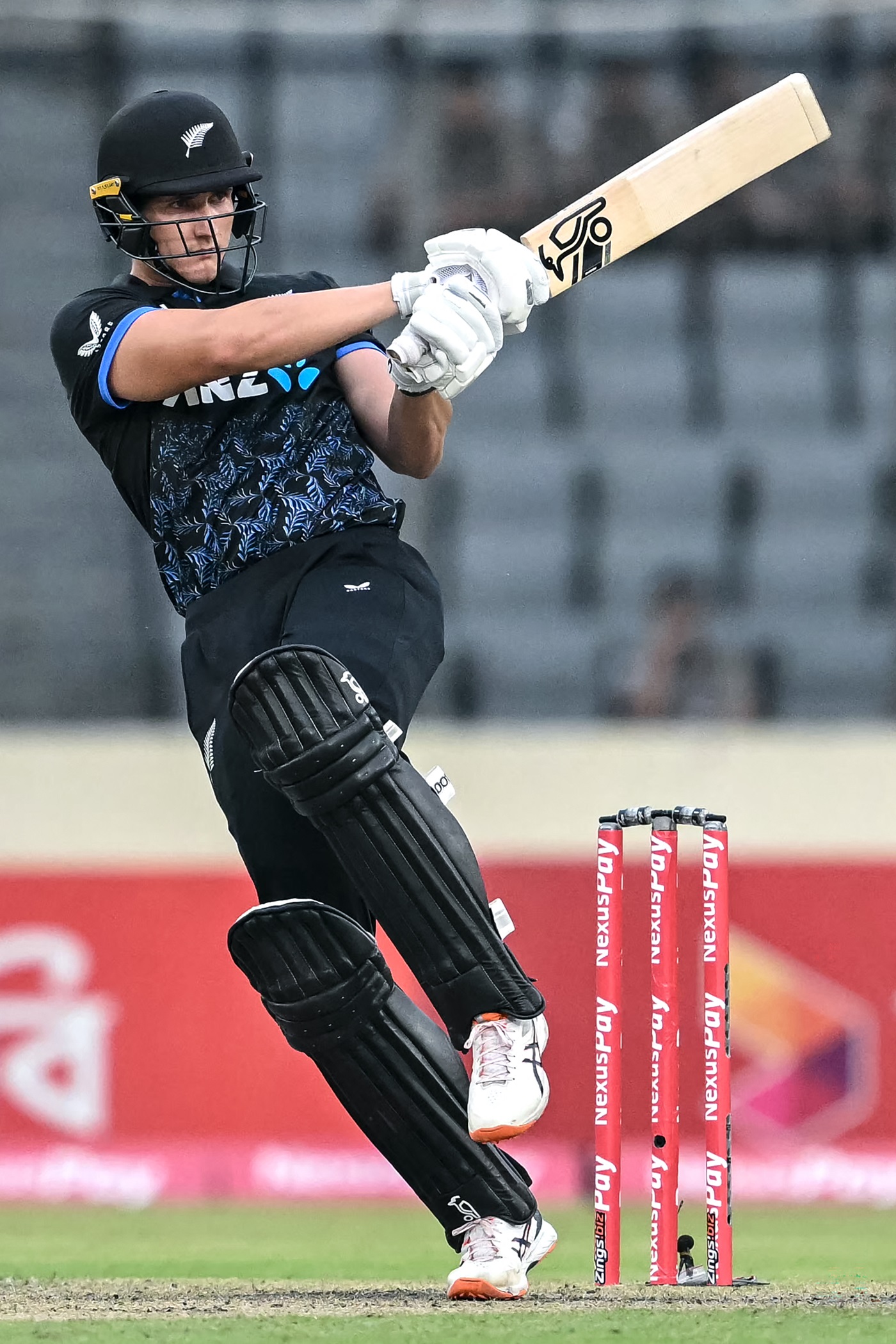 Jacobs' blazing 62* counters Shoriful three-for as NZ level series