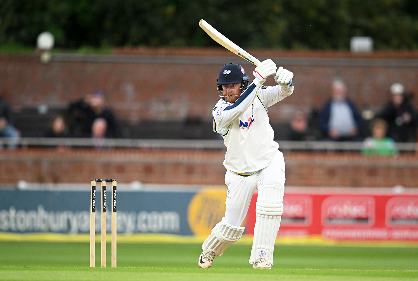 Ball dominates bat as Somerset keep chasing title