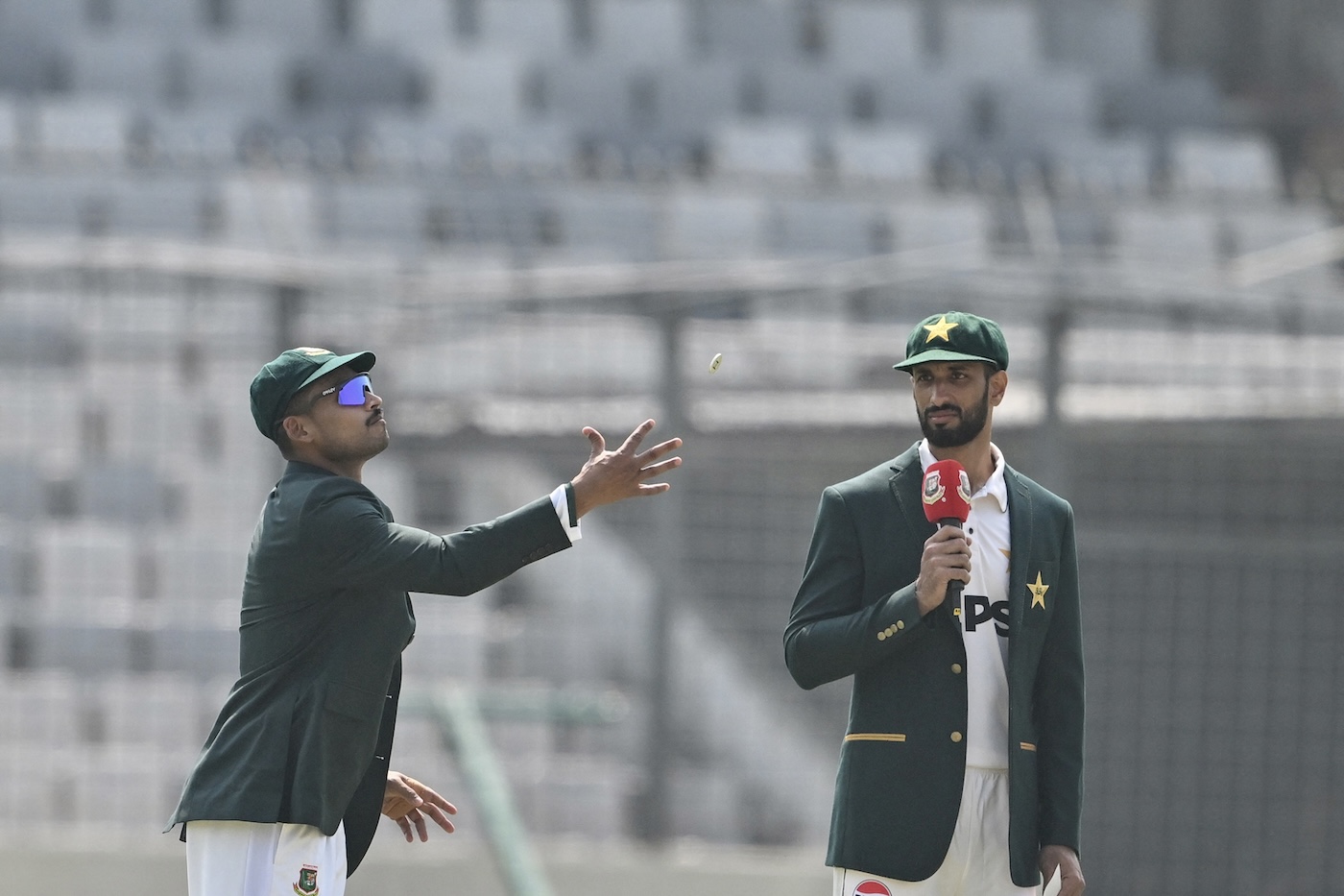 Pakistan ask Bangladesh to bat; both XIs packed with quicks