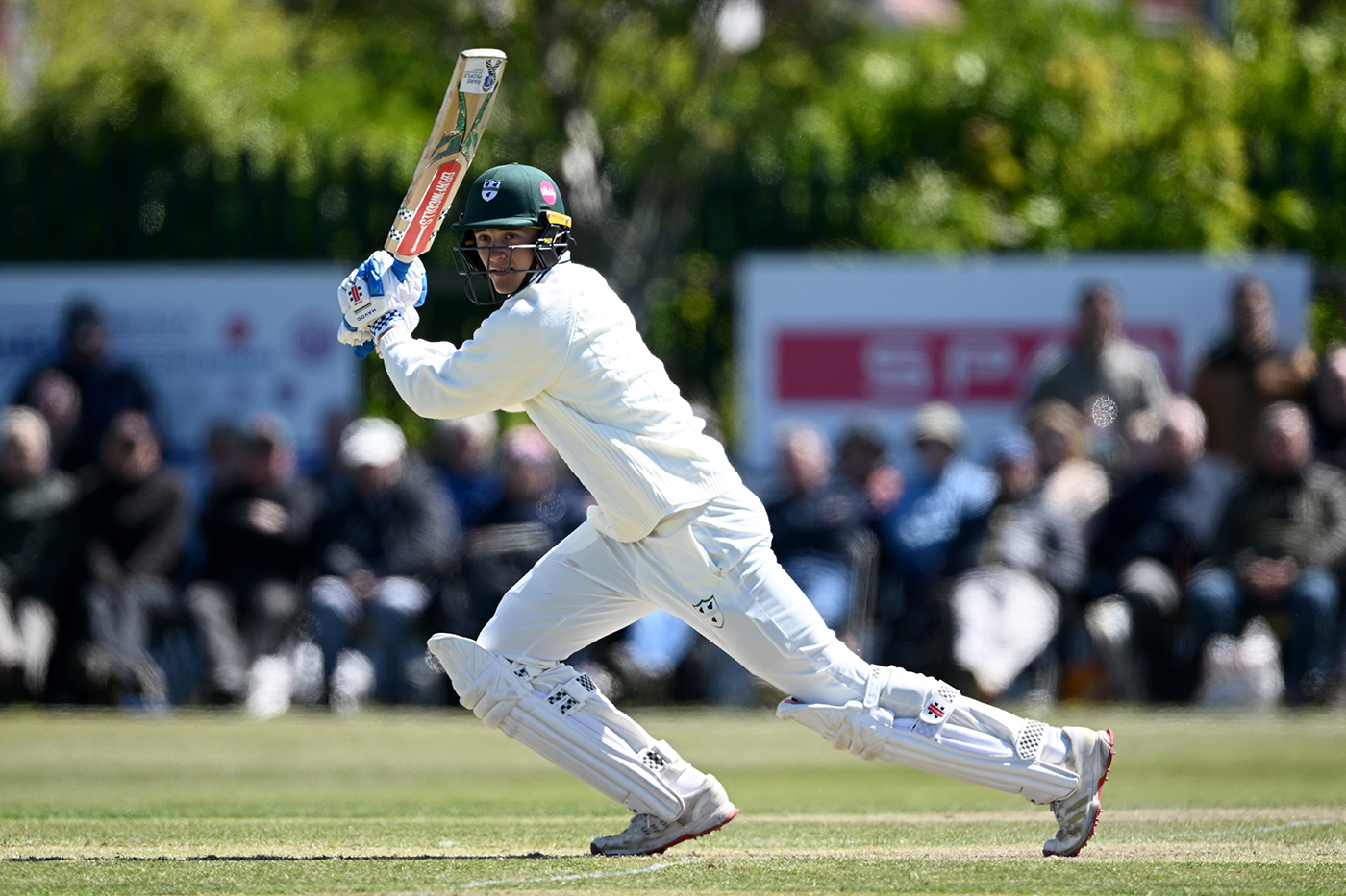 Waite, Lategan fornecer lastro para Worcestershire