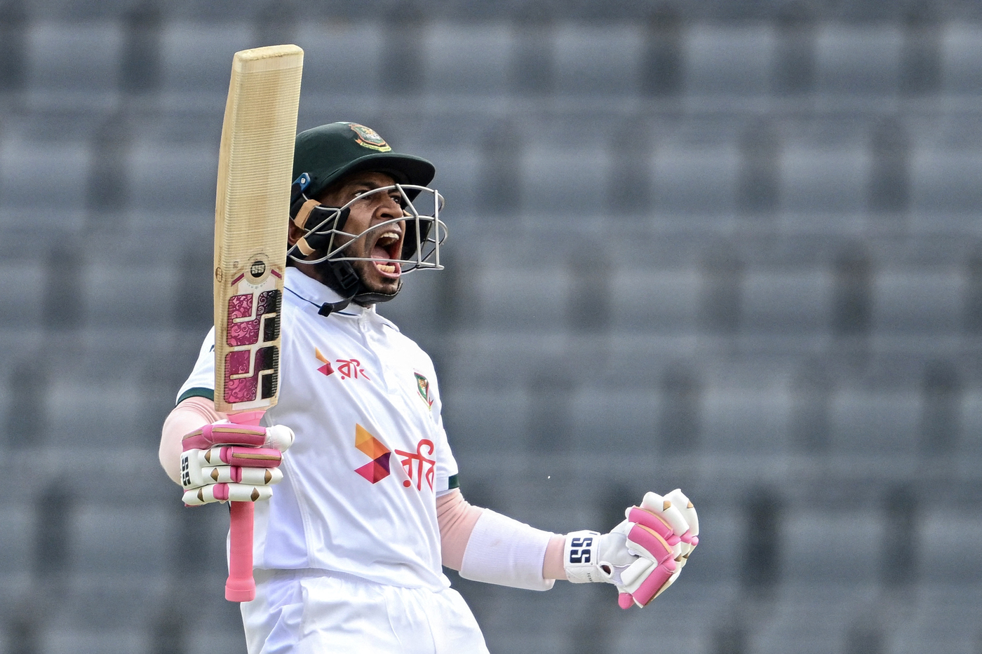 Mushfiqur ton, Litton and Joy fifties set Pakistan 437