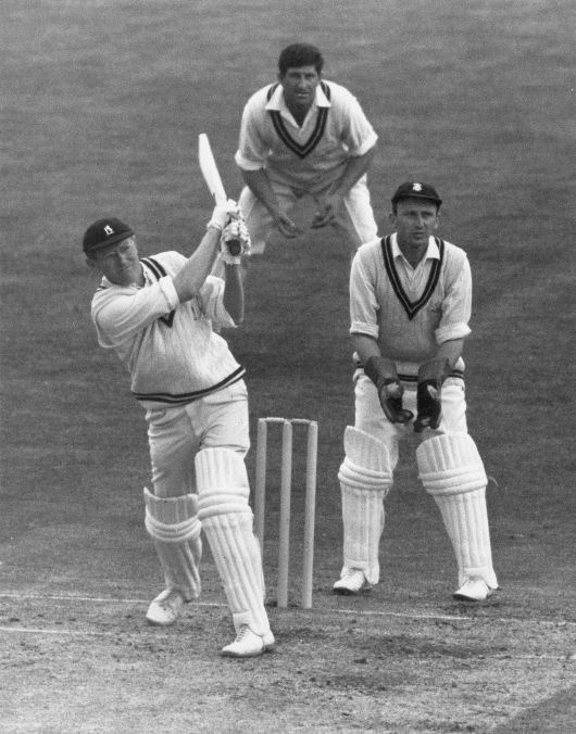MJK Smith, former England and Warwickshire captain, dies aged 92