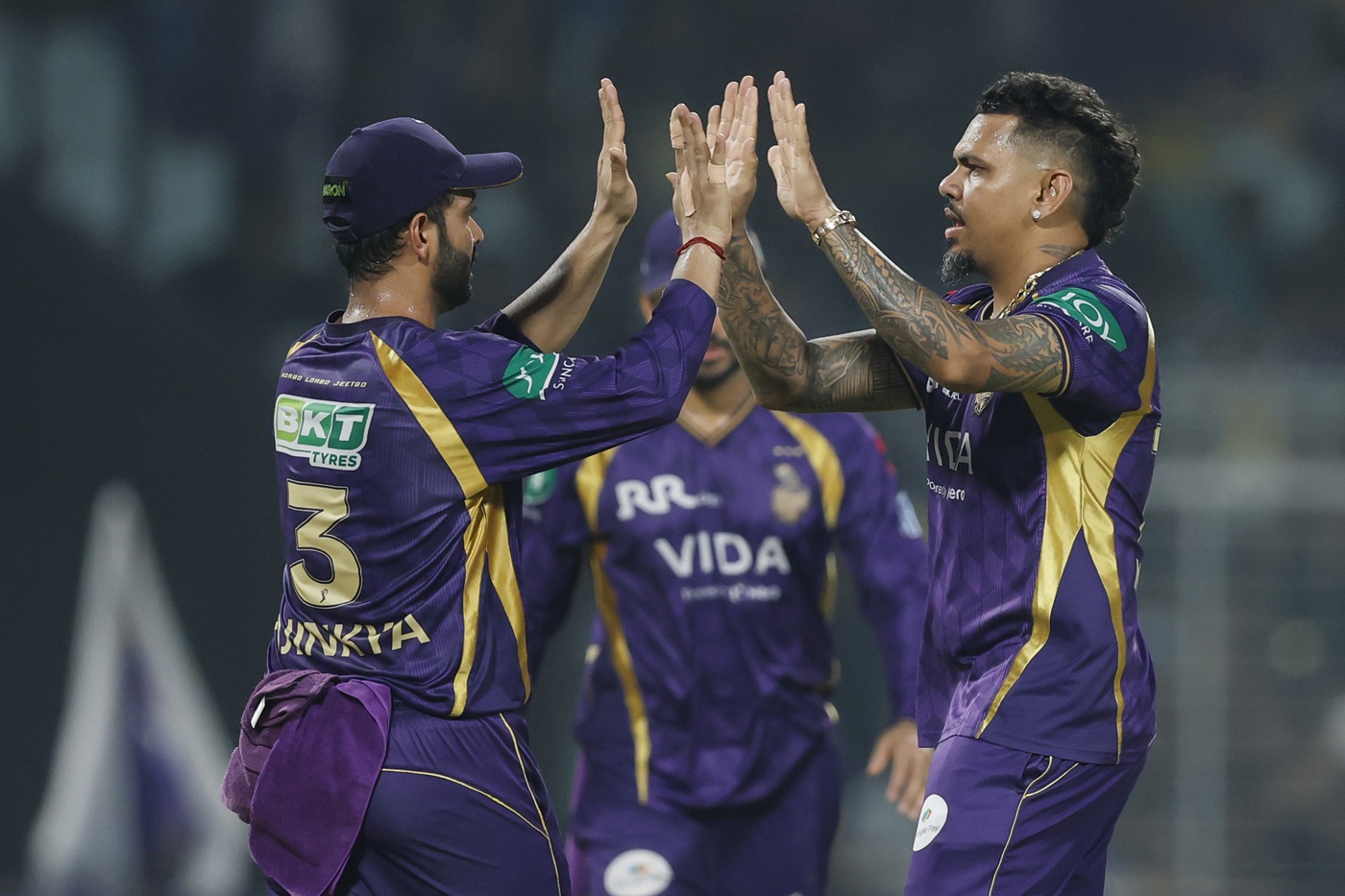 KKR mantém sua campanha IPL viva com vitória de baixa pontuação