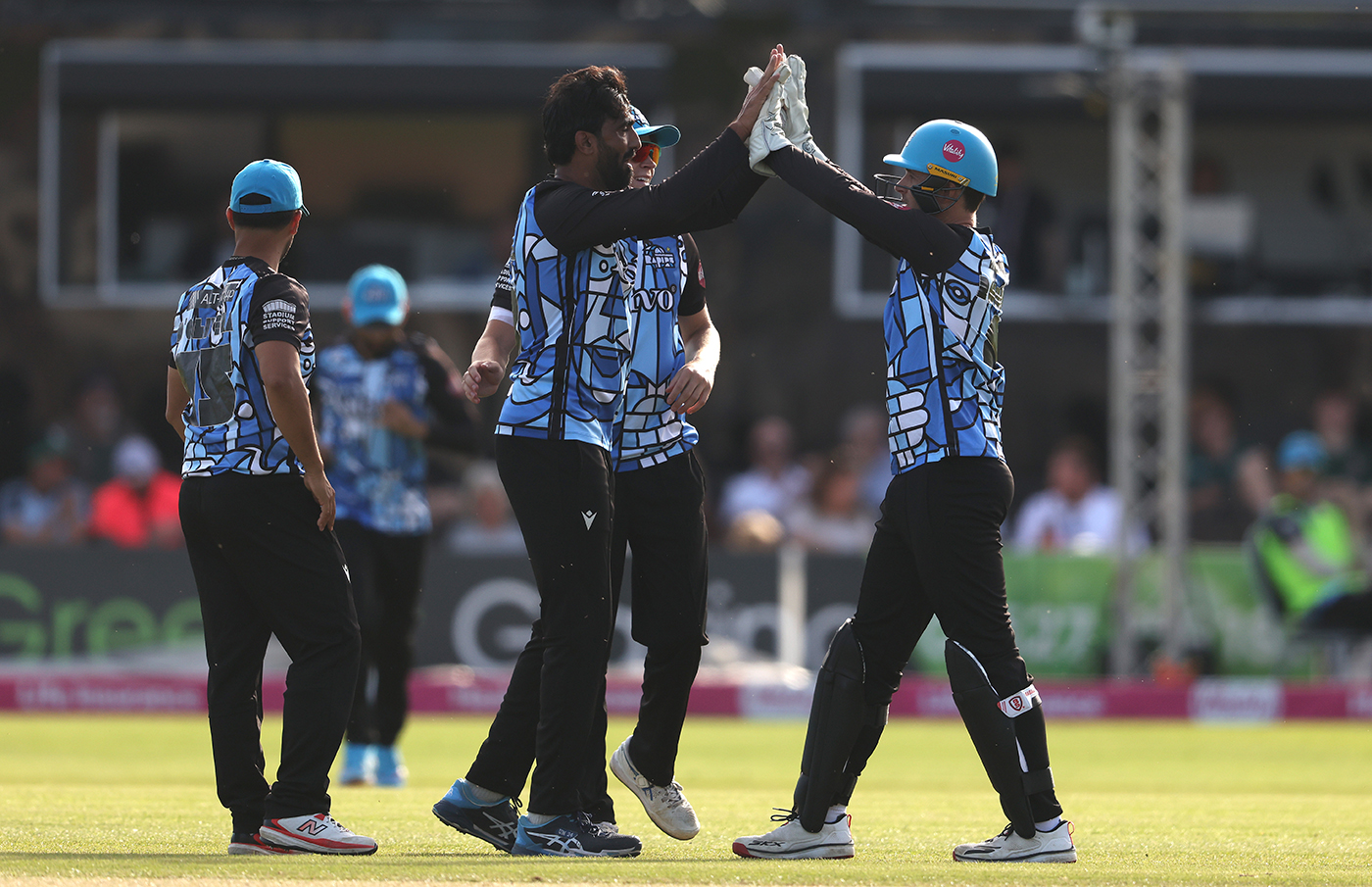 Usama Mir helps Worcestershire claim midlands bragging rights