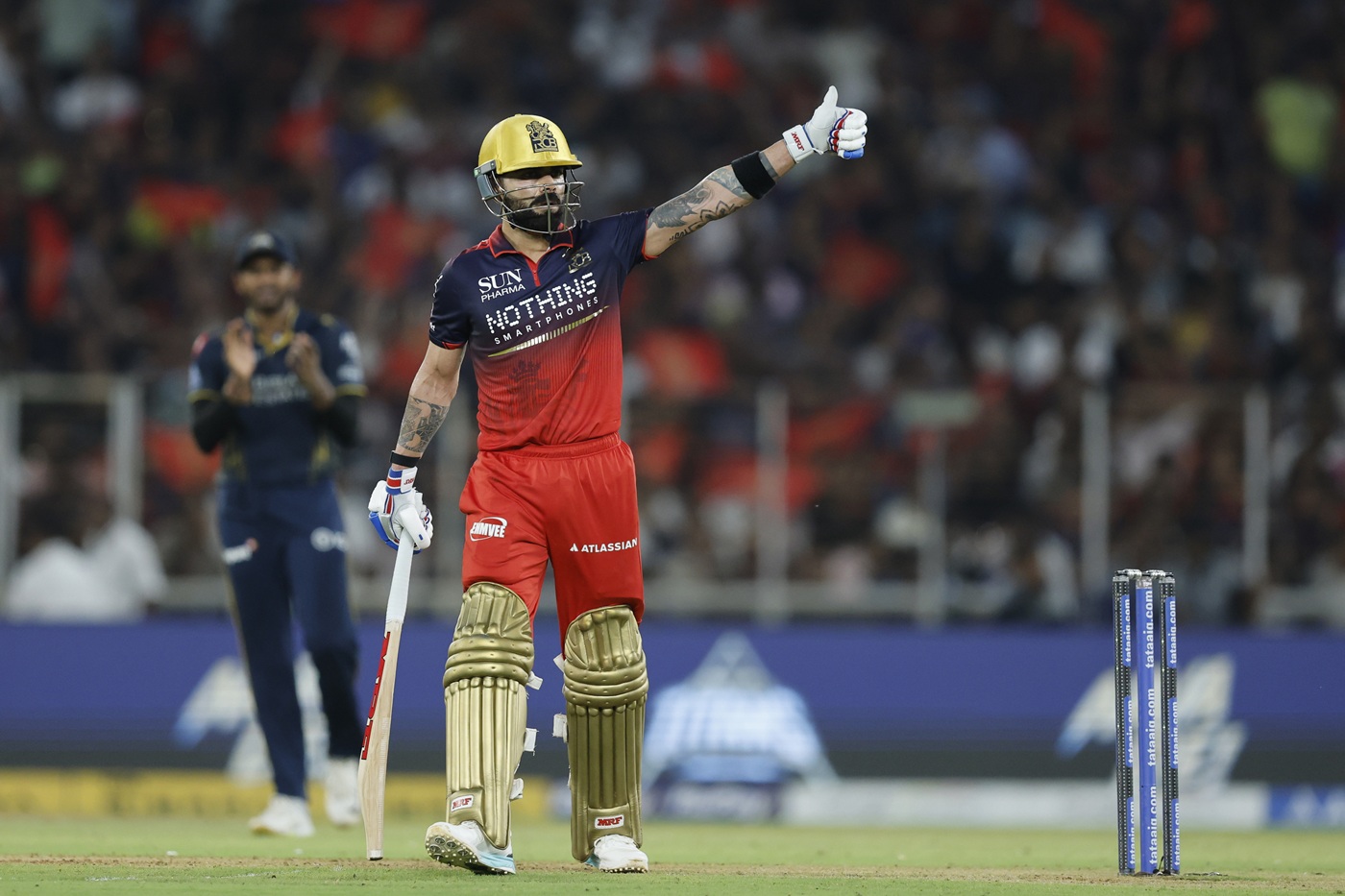 Kohli, bowlers lead RCB to second straight IPL title
