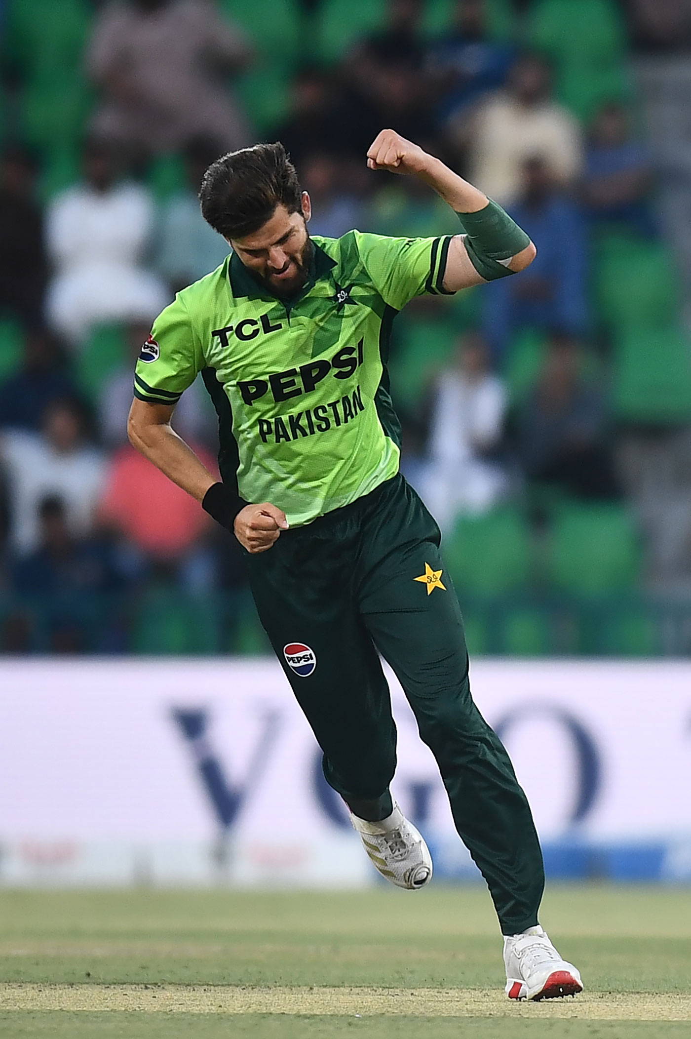 Afridi stars as Australia fold for 157