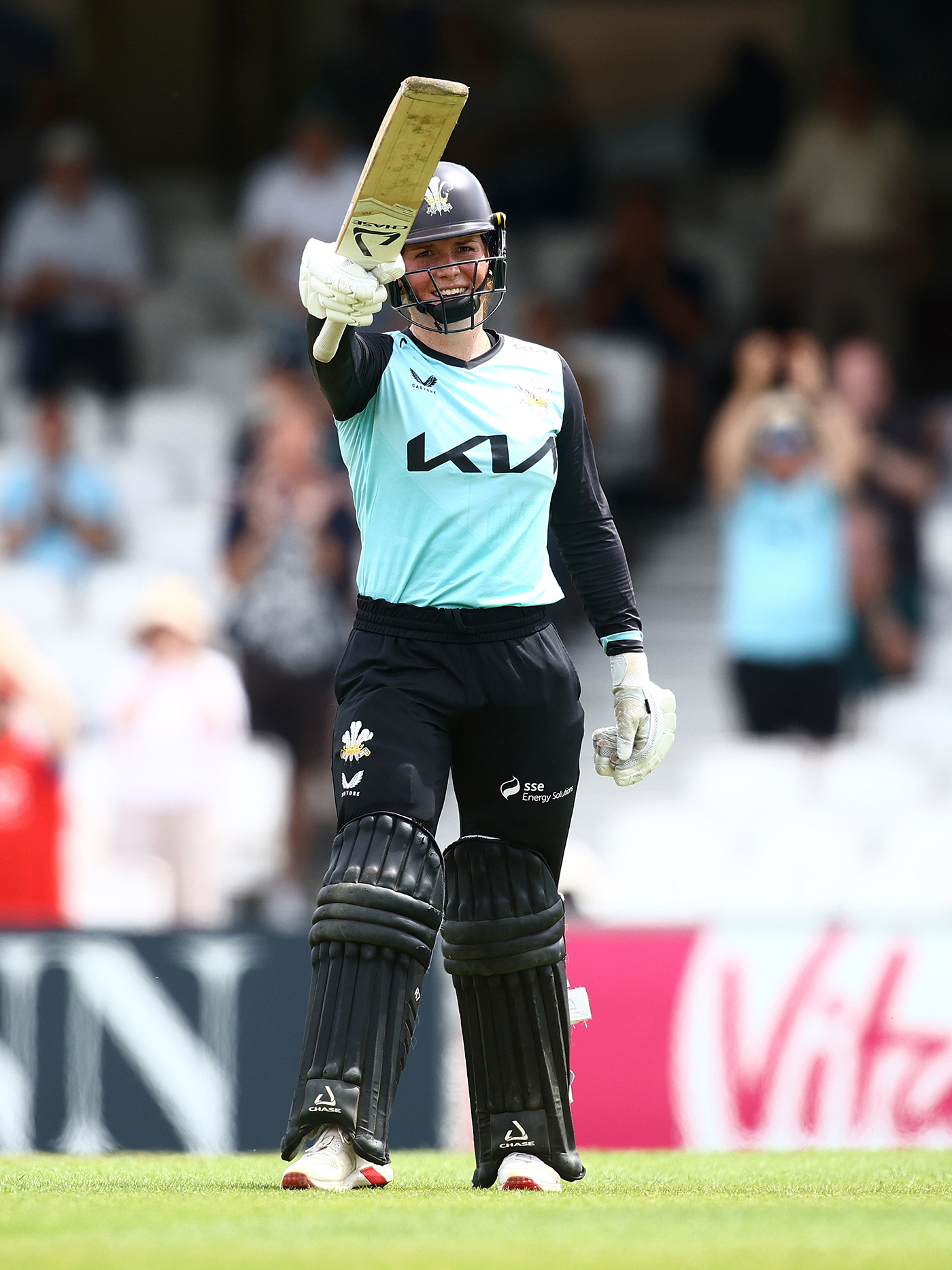 Jemima Spence fifty leads Surrey to victory