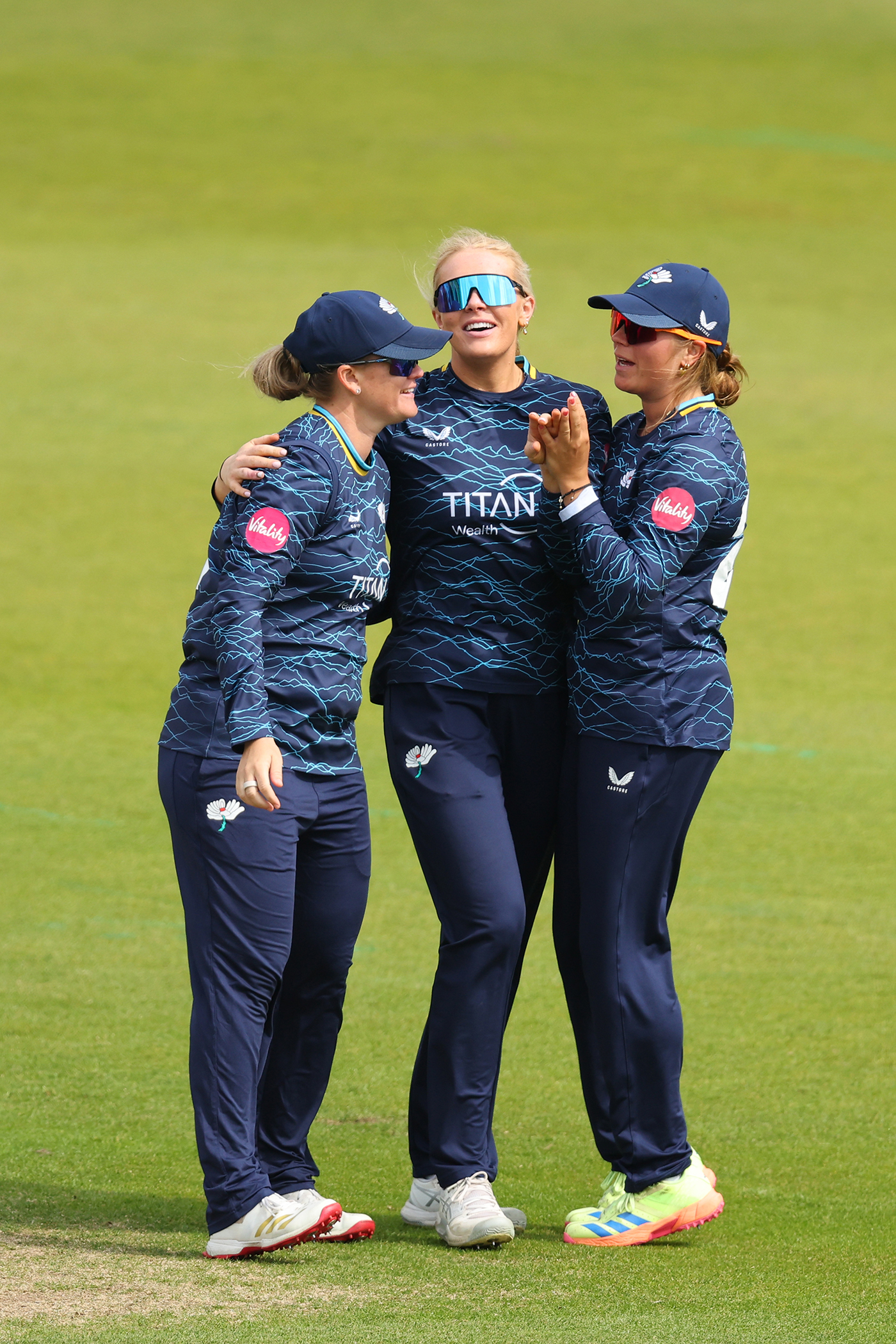 Glenn and Jonassen Combine as Yorkshire Defeat Durham